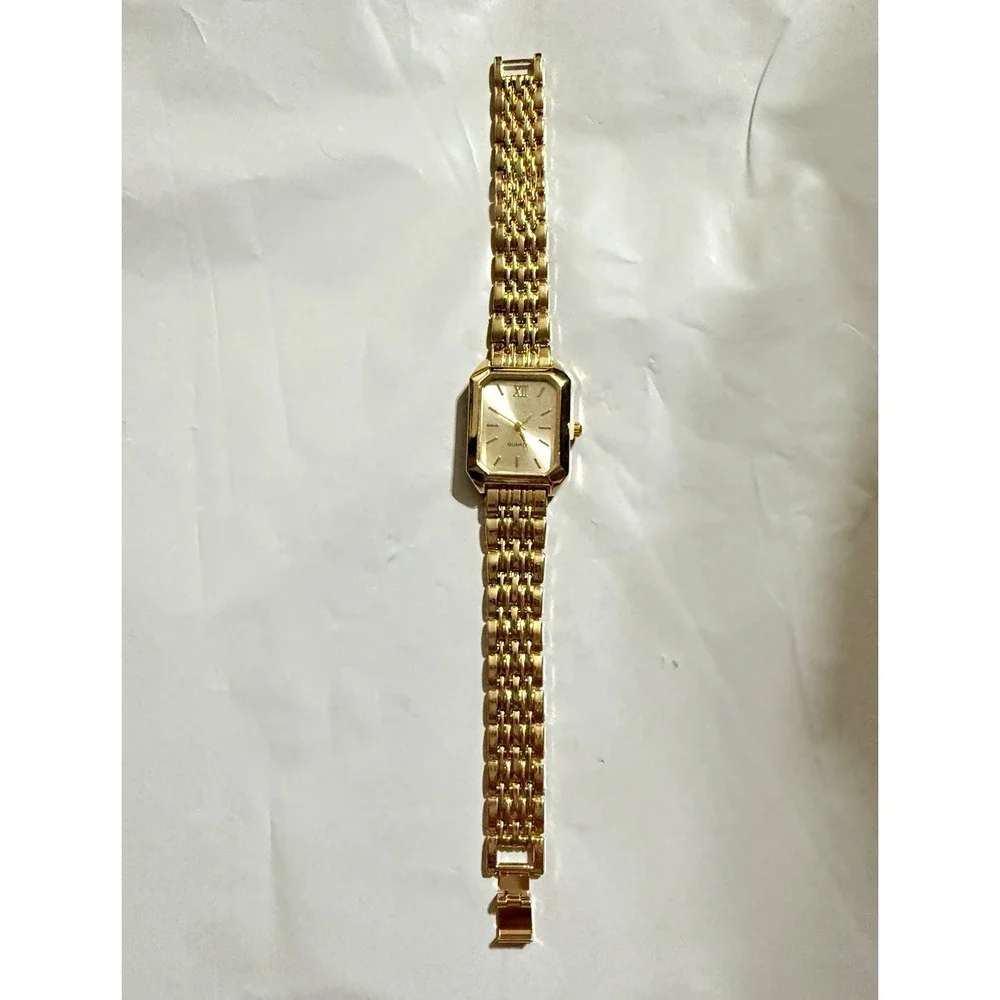 Women's Gold Tone Analog Rectangle Bracelet Watch 12-Hour Dial Stick Indexes